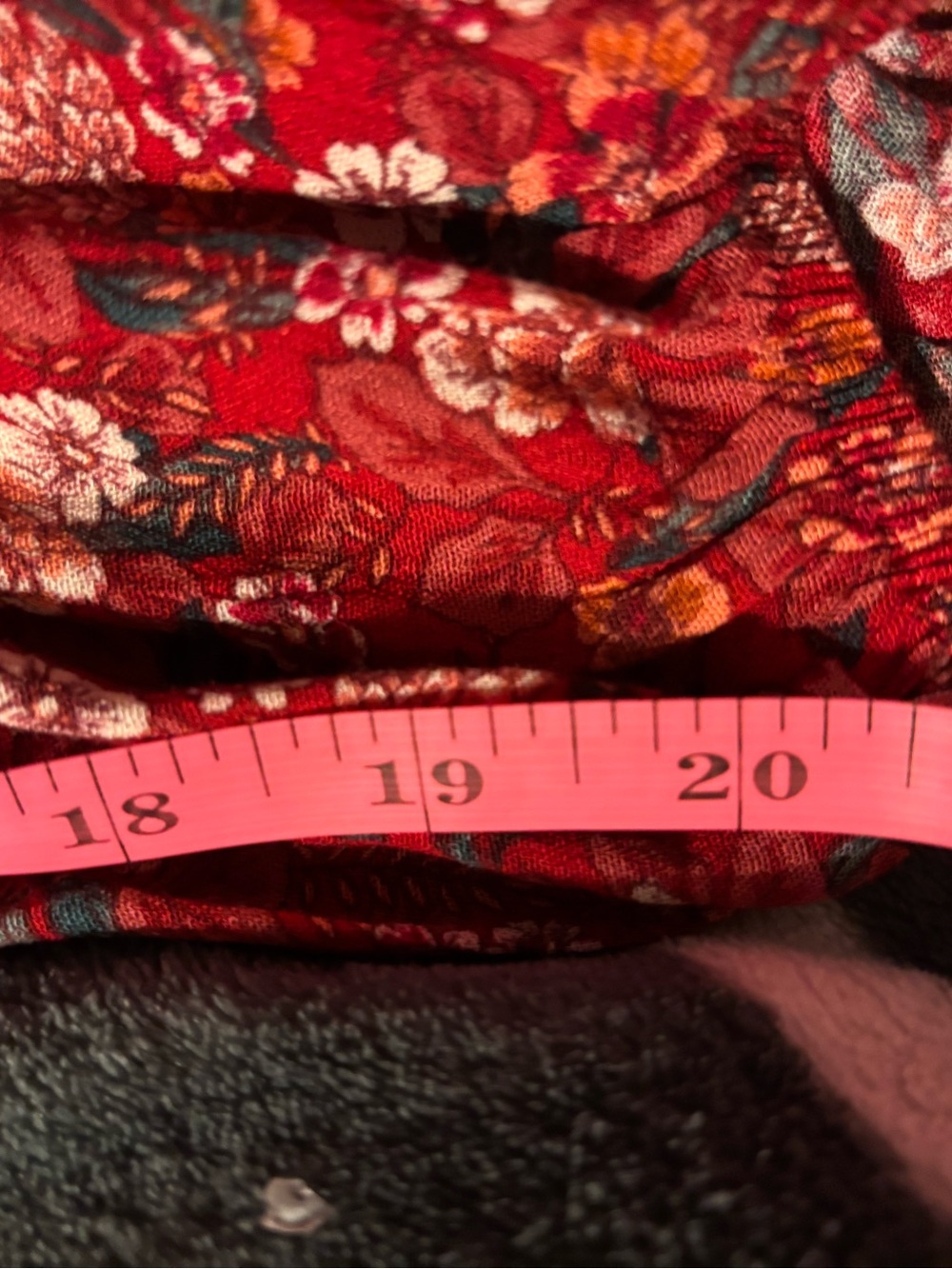 Women's Red Floral Lace Yoke Peasant Blouse - Picture 14 of 14